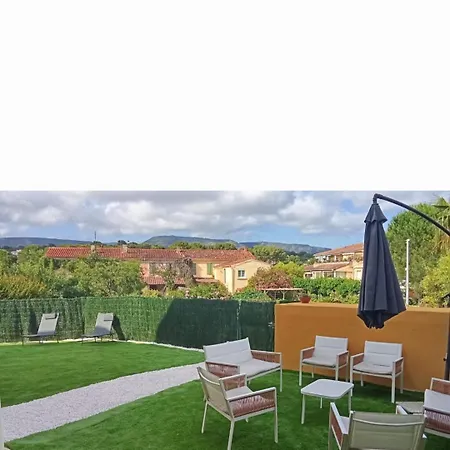 Maison A 700m De La *