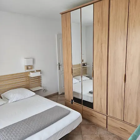 Maison à 700m De La Appartamento